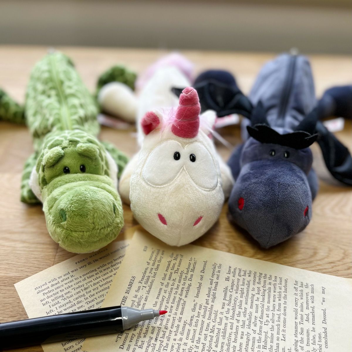 フィギュアペンポーチ ドラゴン／NICI（ニキ） | entresquare.com