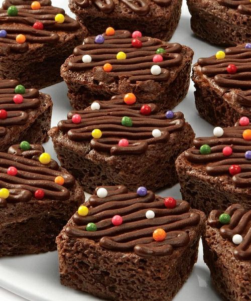 ③ヴィンテージ WILTON ウィルトン ケーキ型 CHARLIE BROWN 公式]Wilton(ウィルトン) ブラウニーシリコンモールド 24個 BROWNIE BITE
