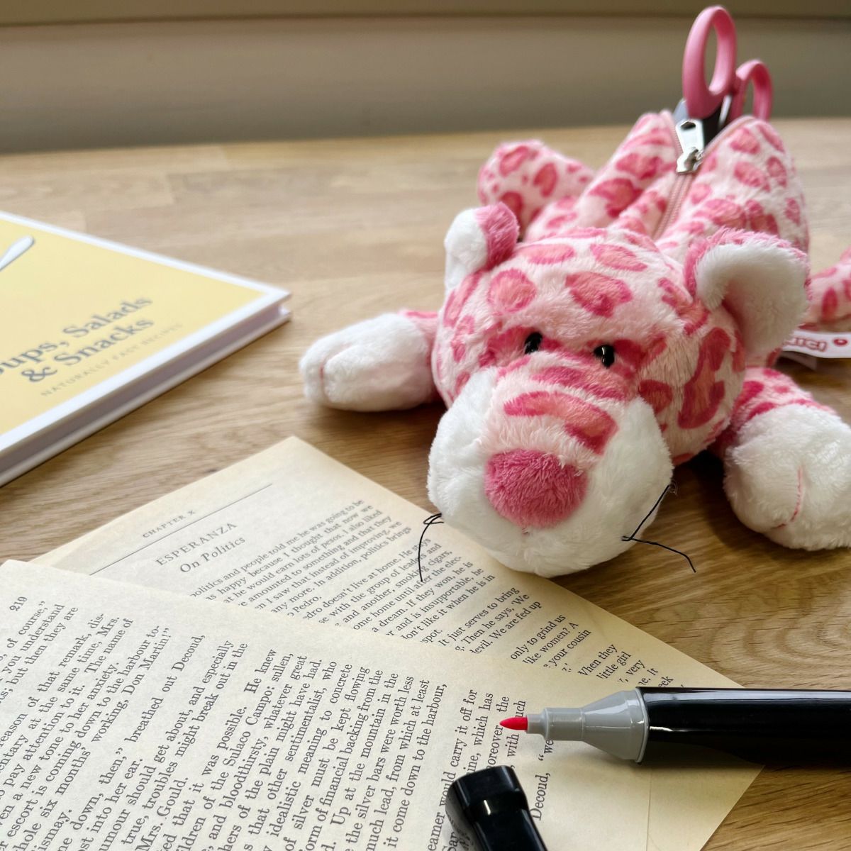 フィギュアペンポーチ ピンク レパード／NICI（ニキ）【スプリング