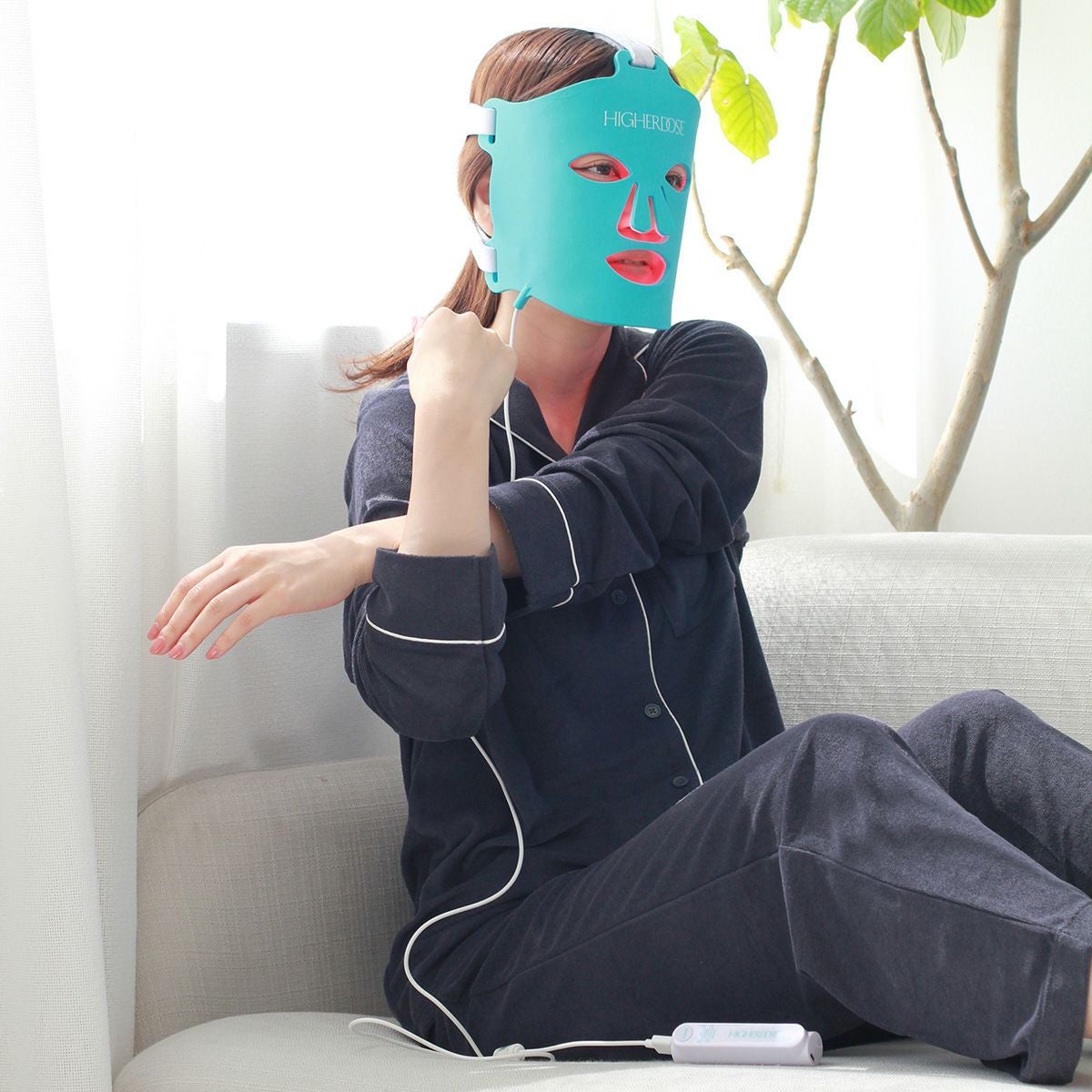 赤外線フェイスマスク／HIGHER DOSE（ハイアードーズ） | entresquare.com