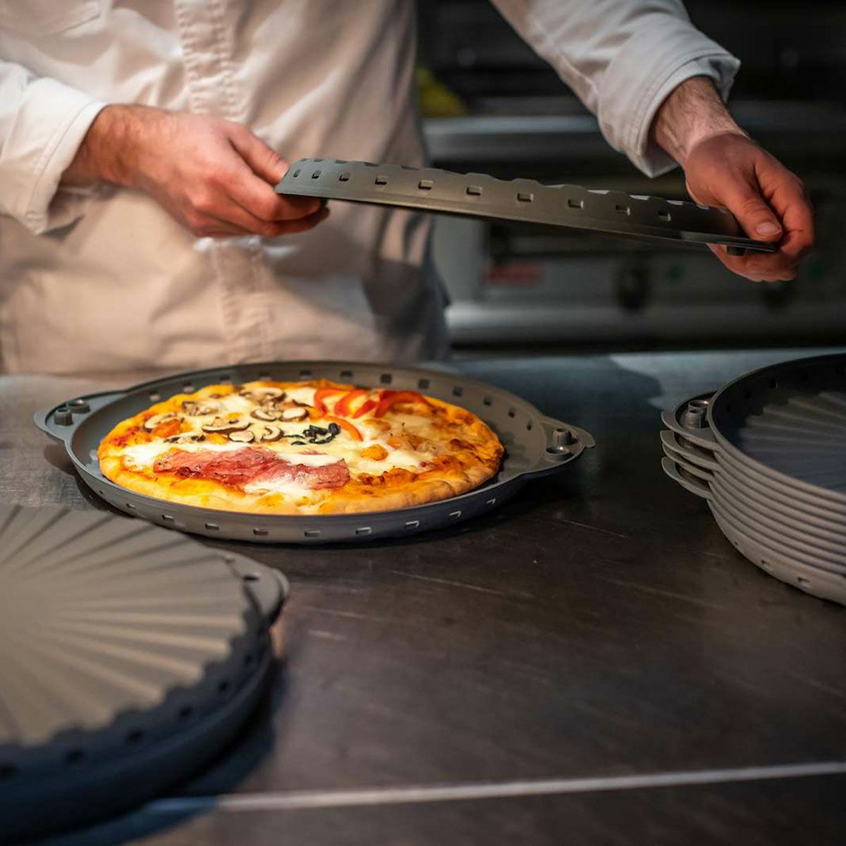 MOVEピザボックス 32cm AGY／KOZIOL（コジオル） | entresquare.com