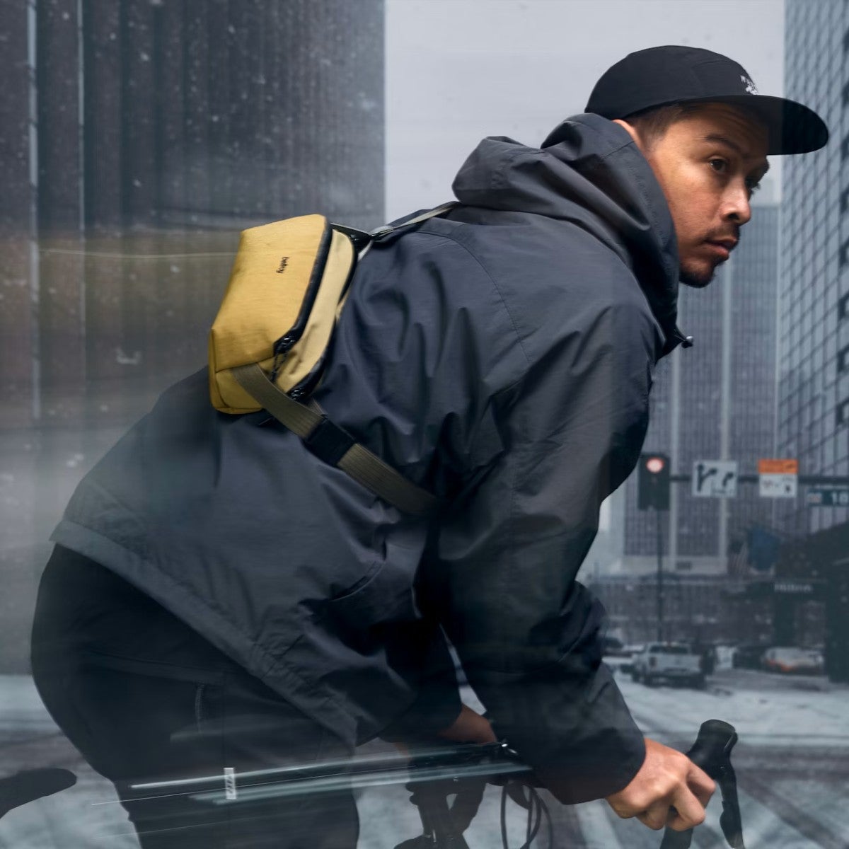 bellroy ボディバッグ ブラック2.5 ベルロイ bellroy バッグ クロスボディバッグ ベルト カメラ メンズ