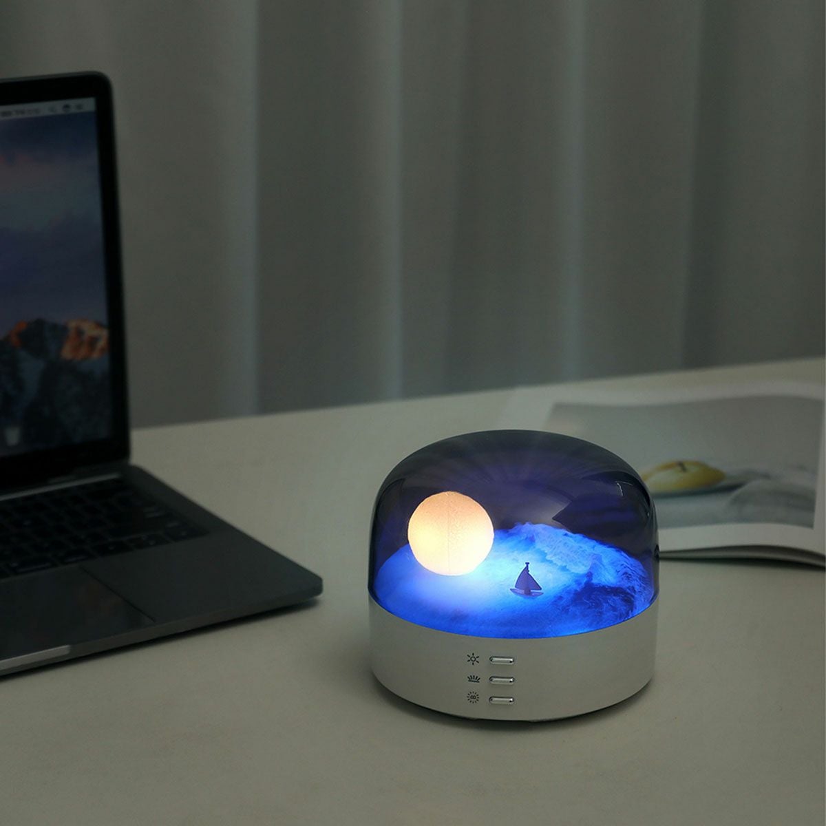 ジオラマ ムーン スケープ ランプ / Diorama Moon Scape Lamp