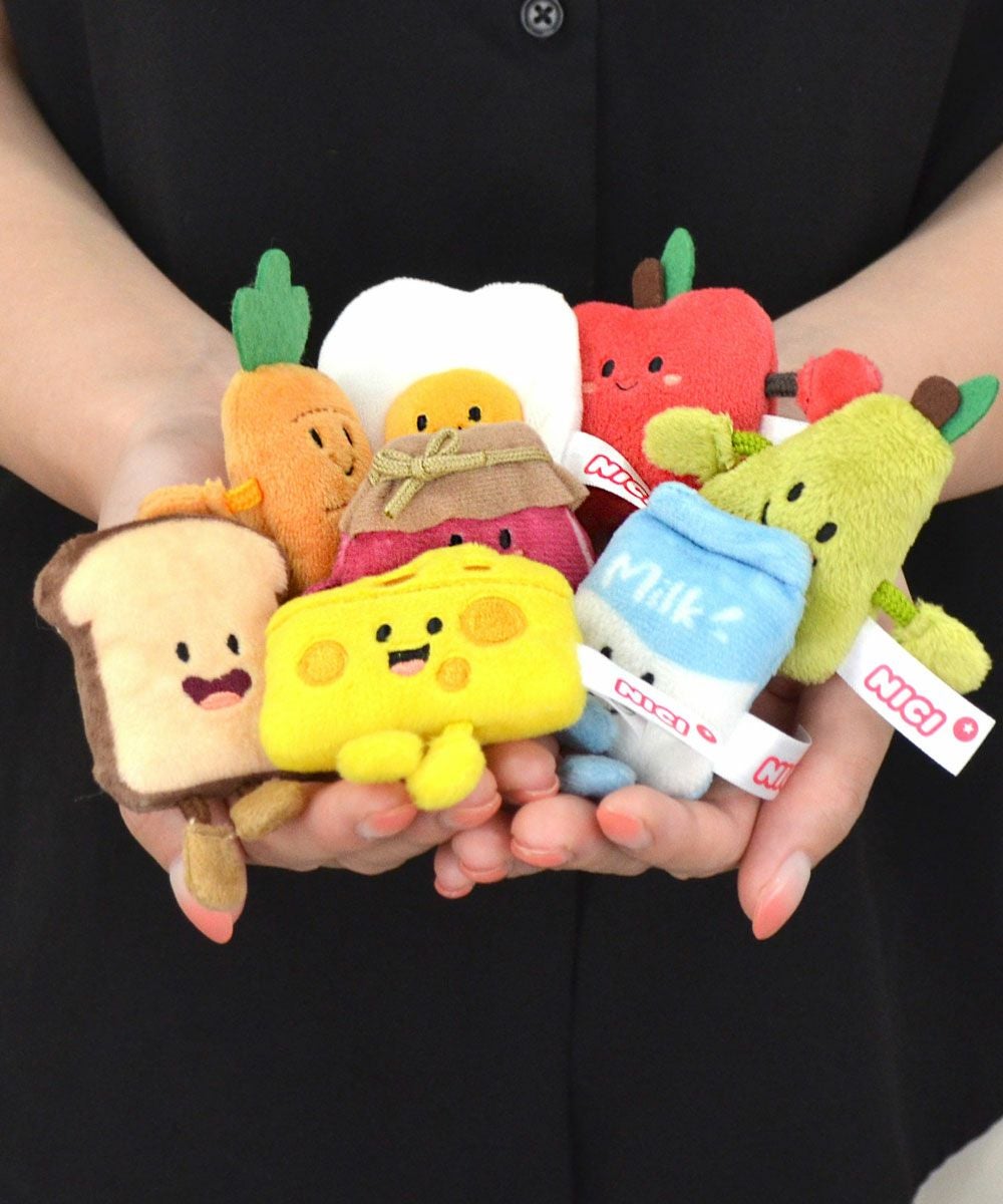 ニックス、ニキ ミニマグニキ Farm Friends 2024 ニンジン 6cm／NICI（ニキ