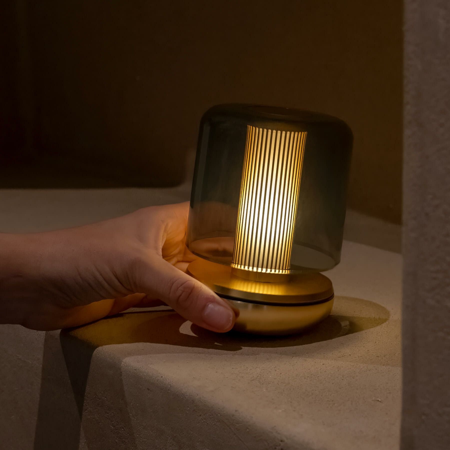 Firefly テーブルライト／Humble（ハンブル） | entresquare.com