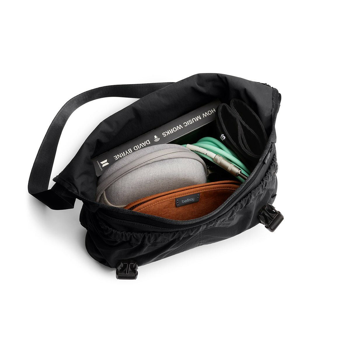 Cinch Messenger Bag／Bellroy（ベルロイ） | entresquare.com