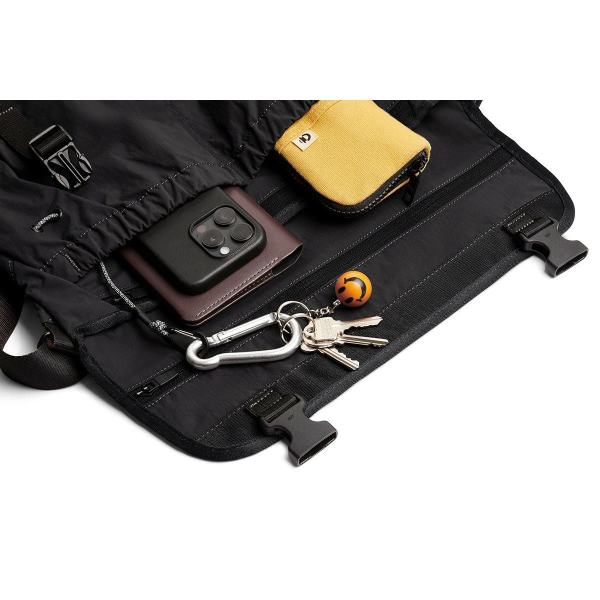 Cinch Messenger Bag／Bellroy（ベルロイ） | entresquare.com