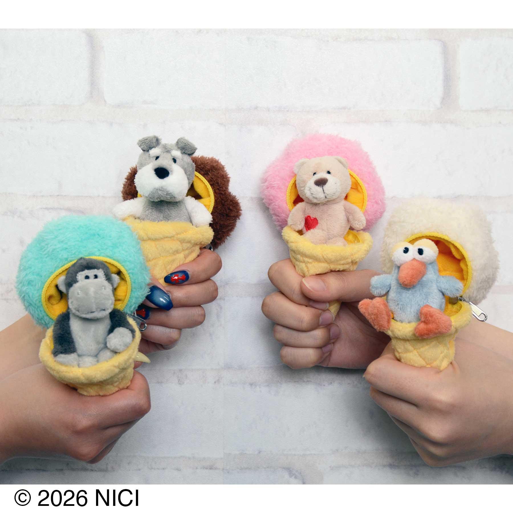 キーホルダー アイスクリーム ストロベリー +ラブベア 6cm／NICI（ニキ