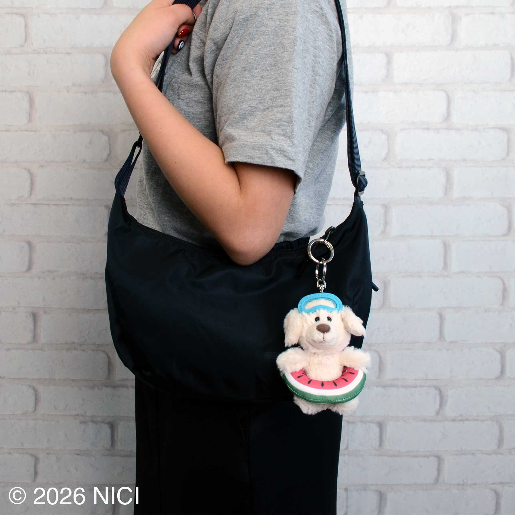キーホルダー ゴールデンレトリバー＋ウキワ スイカ 10cm／NICI