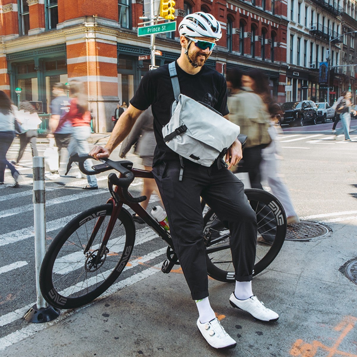 Venture Messenger 16”／Bellroy（ベルロイ） | entresquare.com